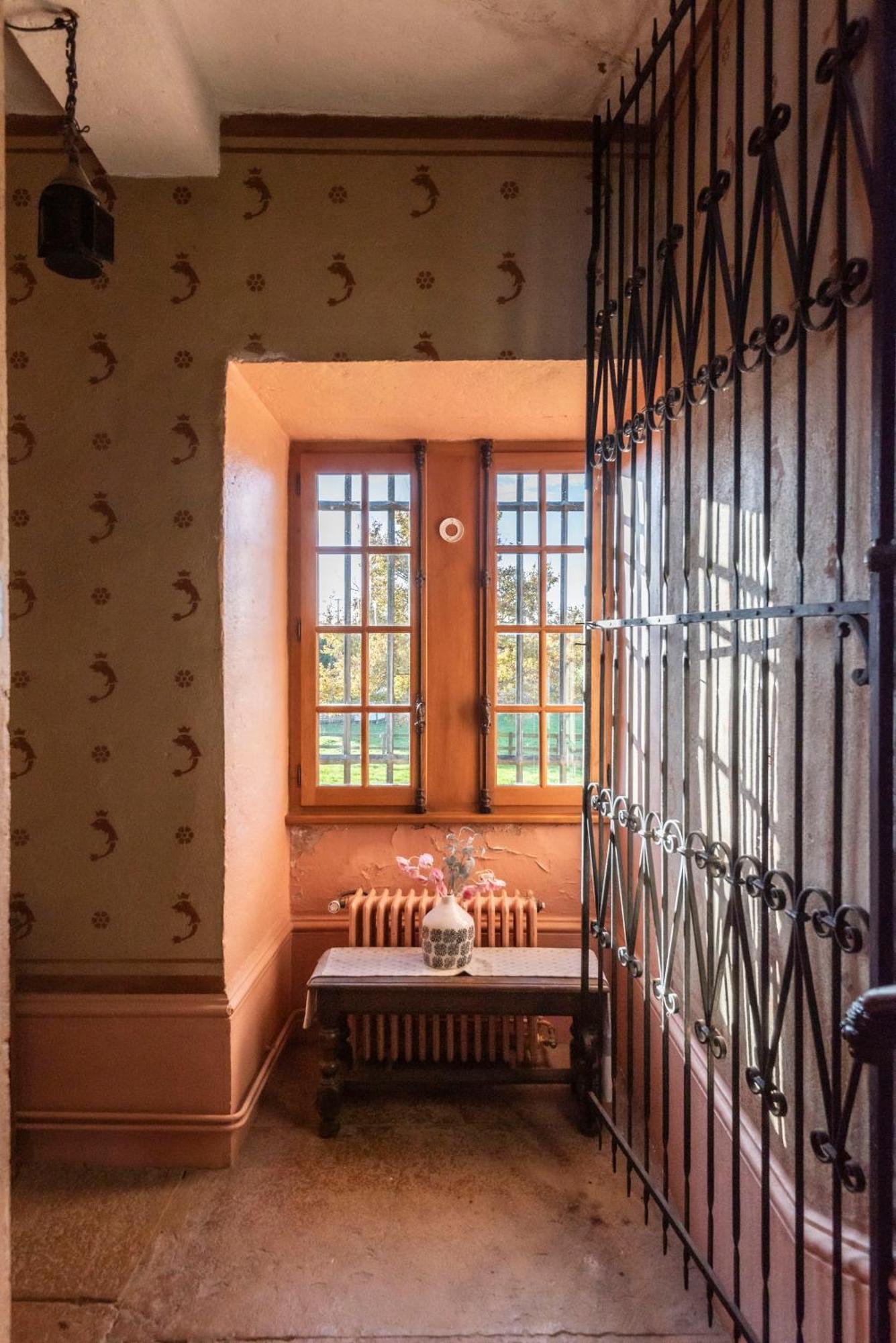 Chateau De Salornay Hurigny Extérieur photo